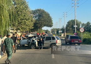 В Хачмазе столкнулись два автомобиля, есть погибший и раненый