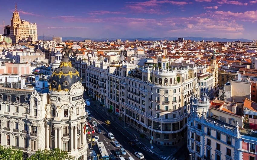 Испания может создать коридоры безопасности для иностранных туристов