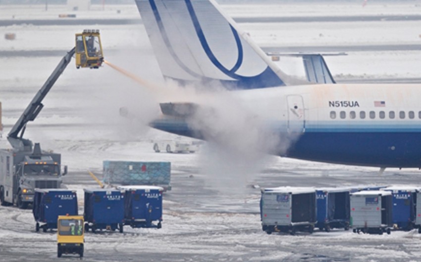 ​В США отменены более 5,7 тыс. рейсов из-за приближения снежной бури