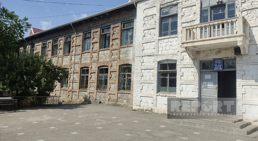 Şəkidə 75 il əvvəl tikilən məktəb qəzalı vəziyyətə düşüb<span class="qirmizi"></span>