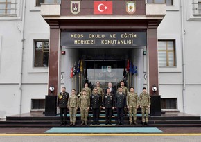 Азербайджанские военнослужащие посетили учебный центр турецкой армии