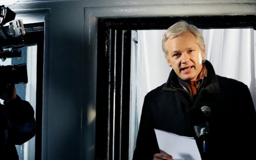 Ecuador extends political asylum for WikiLeaks founder Assange