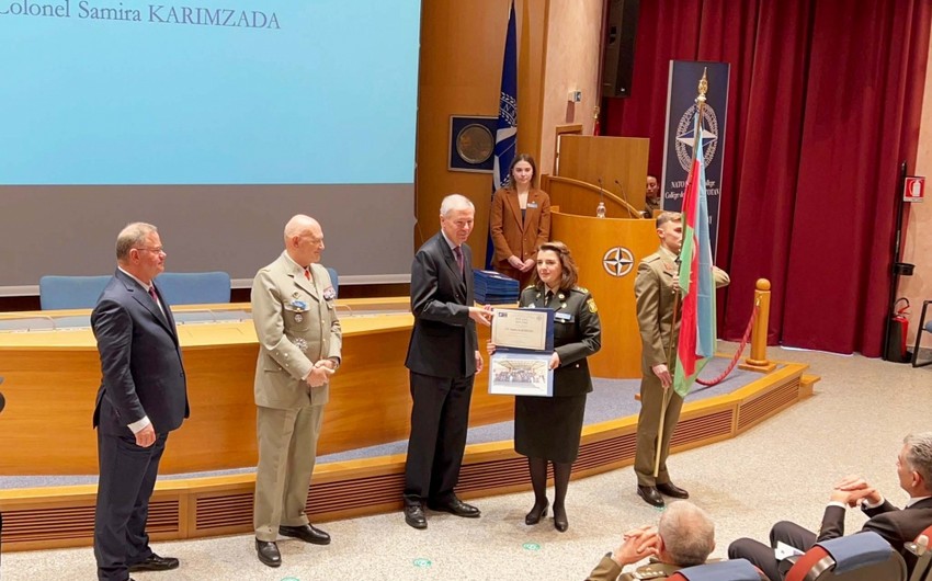 Первая азербайджанcкая военнослужащая окончила курсы Оборонного колледжа НАТО