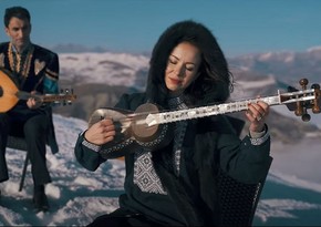 Ukrainian world-famous carol song performed on Azerbaijani musical instruments