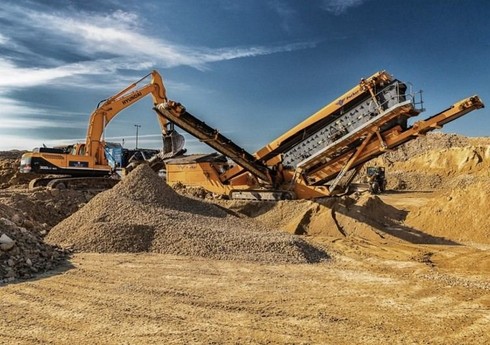 Азербайджан возобновил импорт песка из трех стран