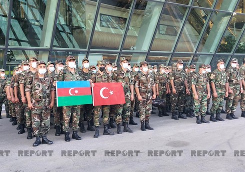 Очередная группа азербайджанских пожарных отправилась в Турцию