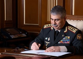 Azerbaijani defense minister expresses condolences to Iran