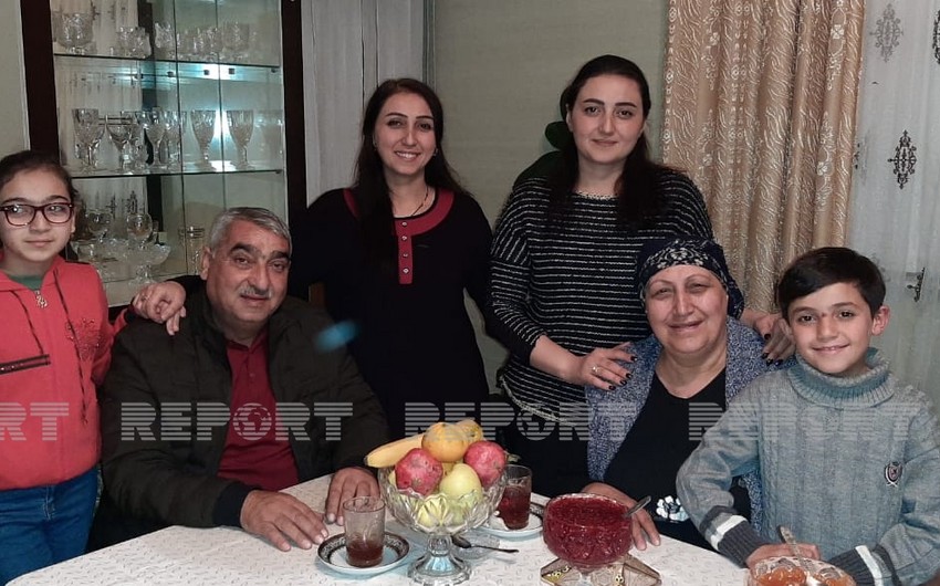 Живущая в Гяндже семья Гасановых с нетерпением ждем возвращения в Агдам
