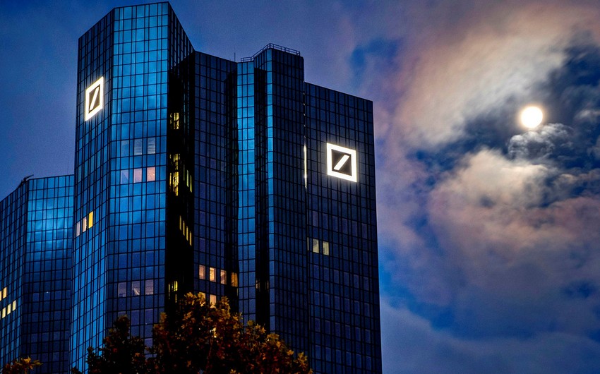 Deutsche Bank, Signature cutting ties with Trump