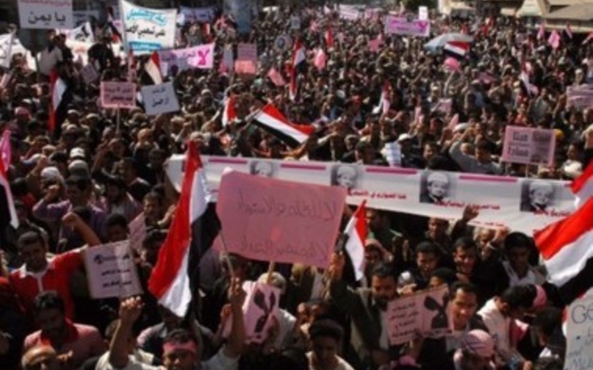 В Йемене тысячи человек вышли на марши с призывом окончить конфликт