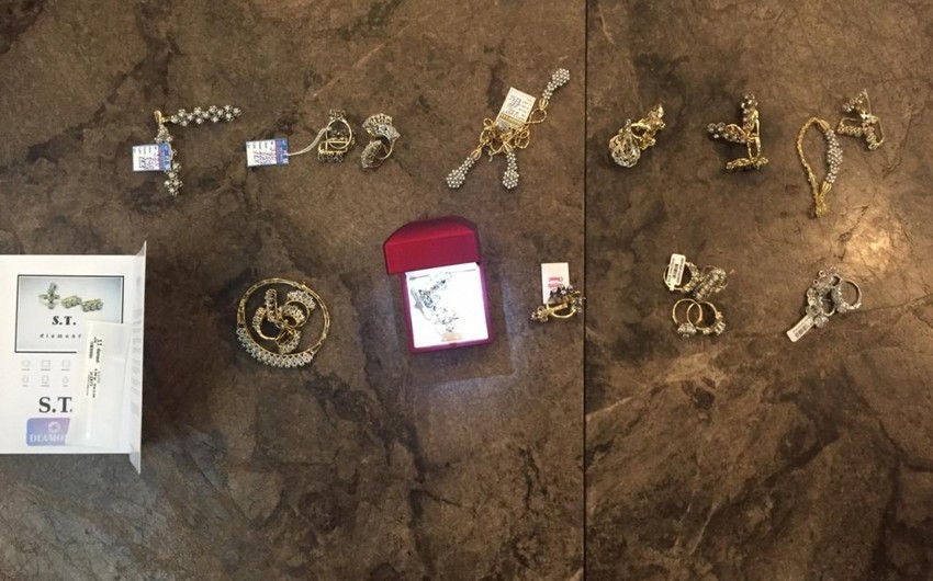 Persons smuggling 14 diamond sets and half kilogram of gold from Baku to Tashkent detained