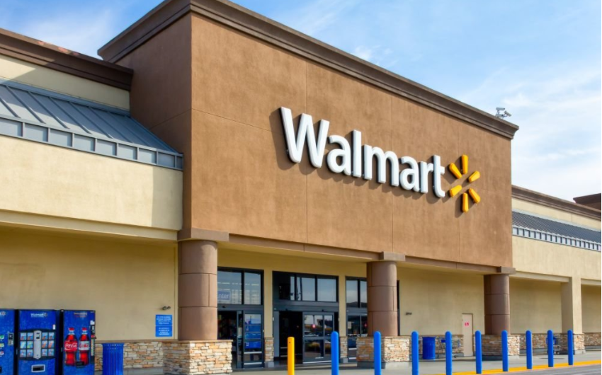 Сеть Walmart вернет оружие и боеприпасы на прилавки магазинов в США