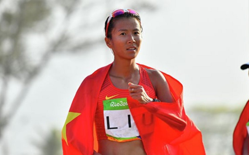 Олимпийская чемпионка обновила мировой рекорд в спортивной ходьбе