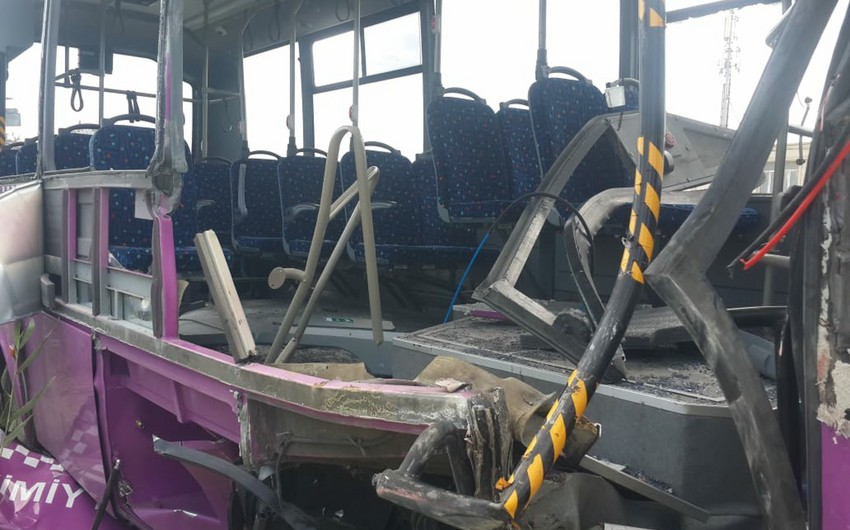 Sumqayıtda avtobus və Kamazın toqquşması nəticəsində yaralanan 13 nəfərin adı məlum olub - YENİLƏNİB