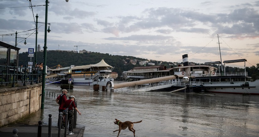 Budapeştdə 11 il ərzində ən böyük daşqının pik nöqtəsi gözlənilir