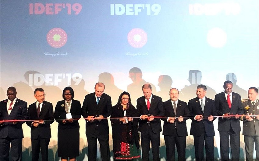 Закир Гасанов принял участие в церемонии открытия выставки IDEF-2019