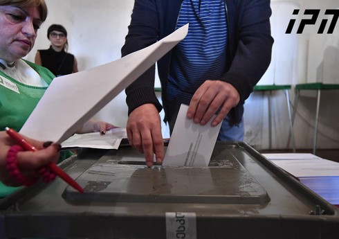 ЦИК Грузии зарегистрировал 13 партий для участия в парламентских выборах