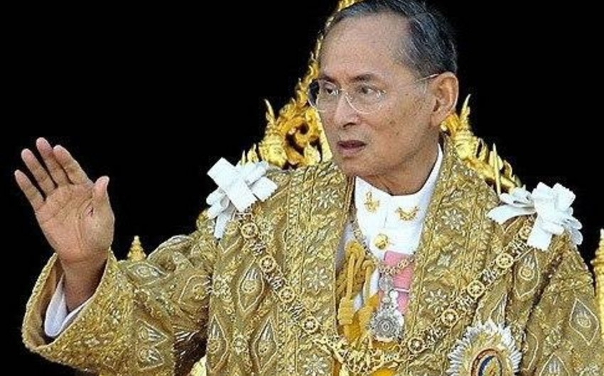 Tailand kralının vəziyyəti pisləşib