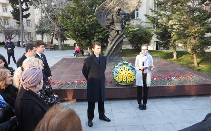 В Баку отметили день рождения украинского поэта Тараса Шевченко