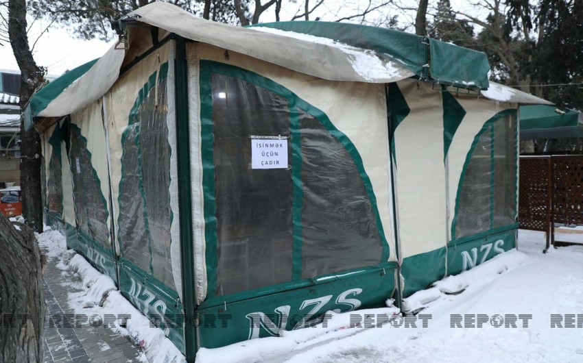 В Баку установлены палатки для обогрева - ФОТО