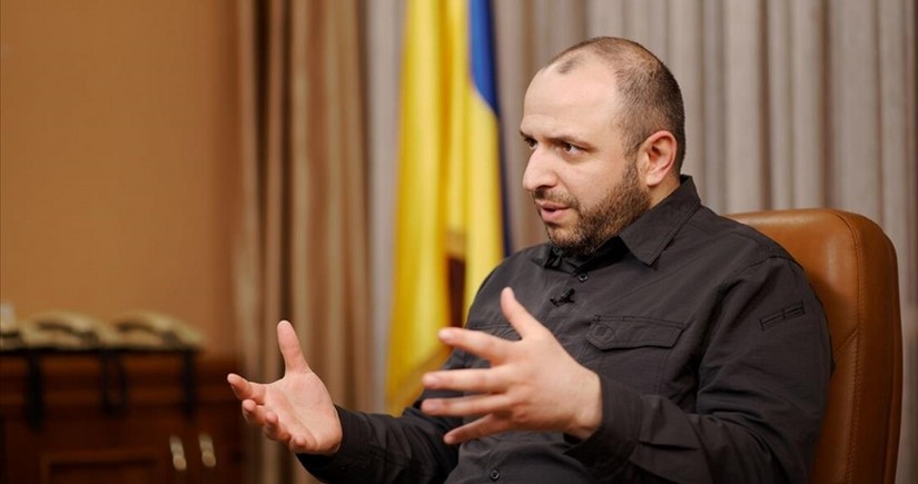 Ukraine's defense minister seeks dismissal of four of his deputies