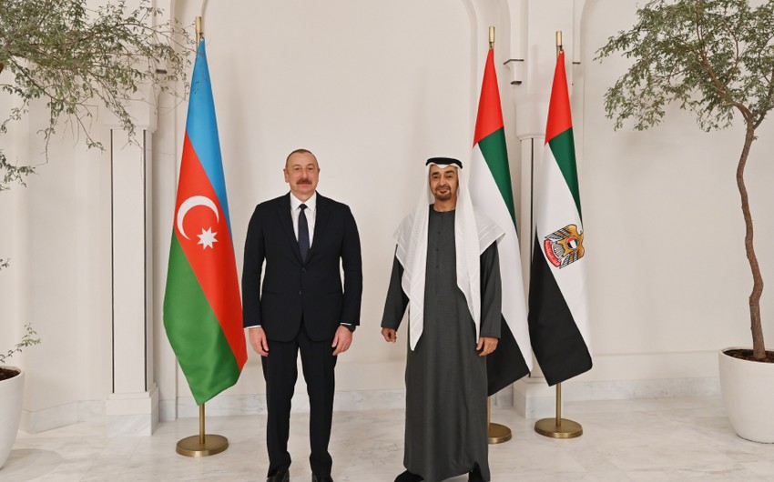 Presidents of Azerbaijan and UAE make telephone conversation