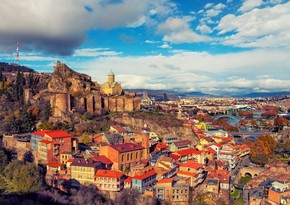 Azerbaijani tourists reduce spending in Georgia