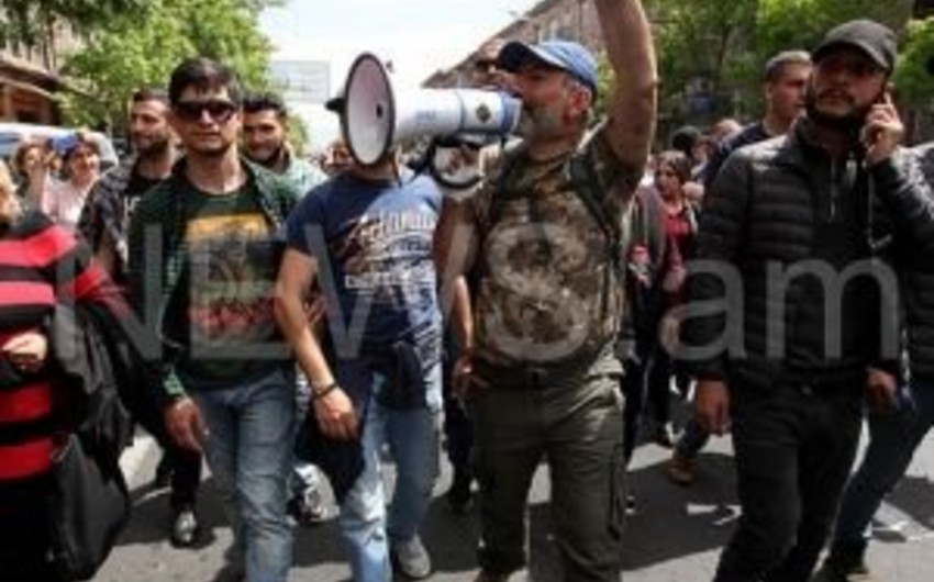 В Гюмри протесты вылились в столкновение с полицией