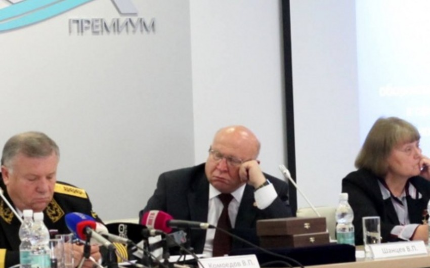 ​Российский губернатор уснул на заседании комитета Госдумы - ВИДЕО