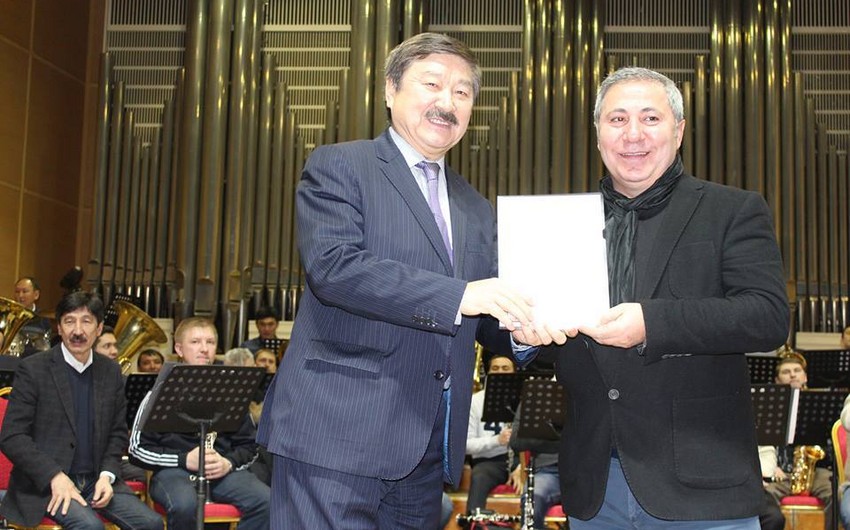 ​Известный азербайджанский музыкант удостоен премии ТЮРКСОЙ