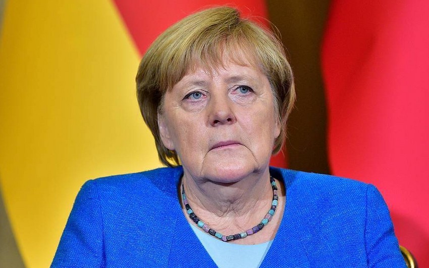 Angela Merkel siyasətdən gedir