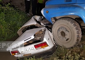 Göyçayda “VAZ 2107” yük avtomobili ilə toqquşub, sürücü ölüb