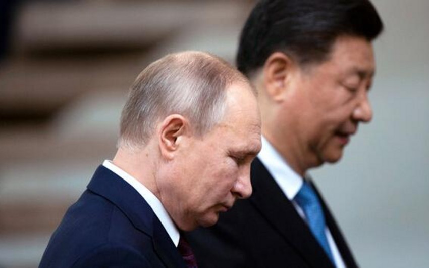 Си Цзиньпин не поздравил Путина с 9 мая