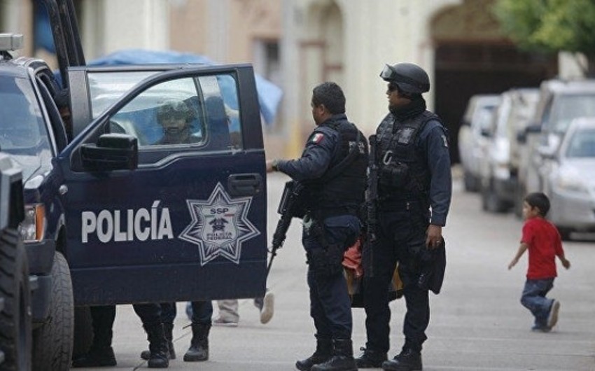 В Мексике при нападении убили четырех полицейских