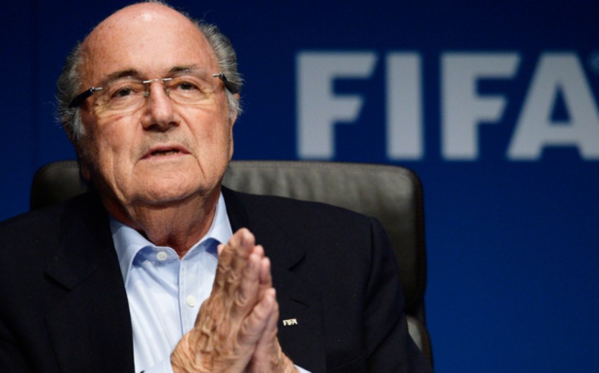 У главы ФИФА Йозефа Блаттера проверят счета