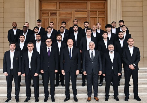 Футбольному клубу "Карабах" выделено пять миллионов манатов 