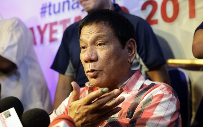 ​Filippindəki prezident seçkilərində Rodriqo Duterte topladığı səslərin sayına görə liderdir