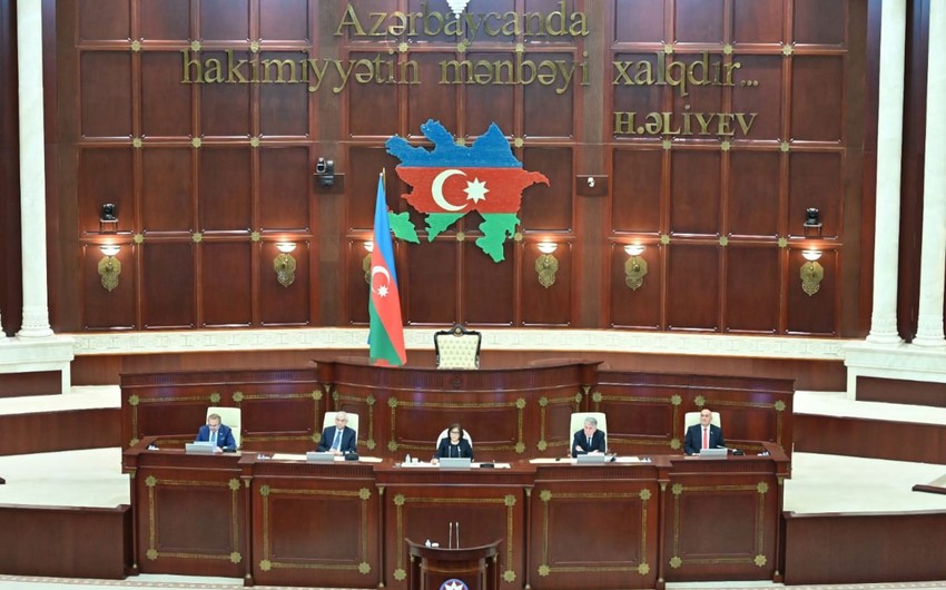 Milli Məclisin növbəti plenar iclası başlayıb, gündəlikdə 15 məsələ var