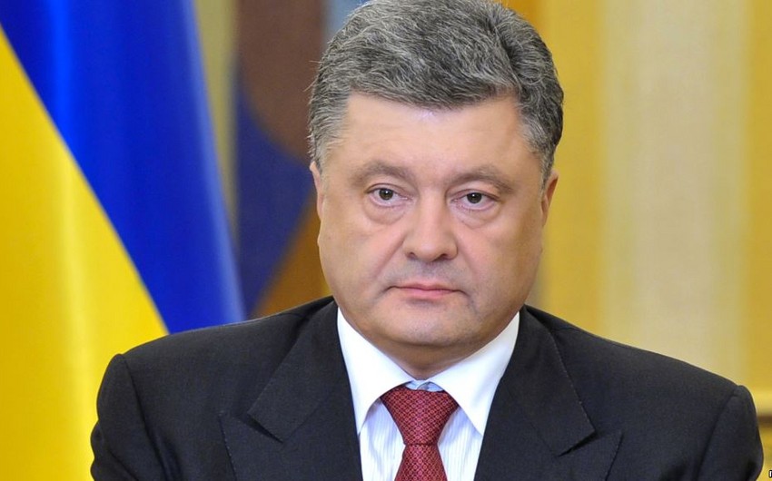Порошенко: Донбасс останется в составе Украины, его специфика будет учтена