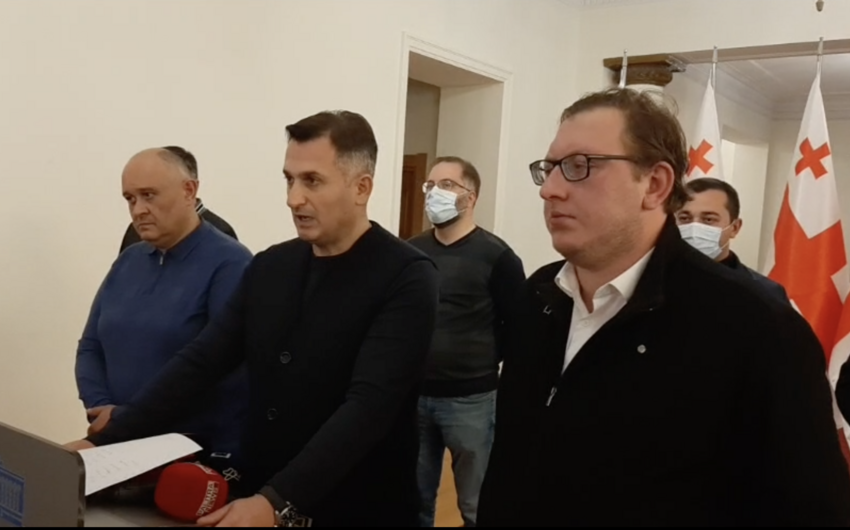 Gürcüstanda 9 deputat Saakaşviliyə dəstək üçün aclıq aksiyasına başlayıb