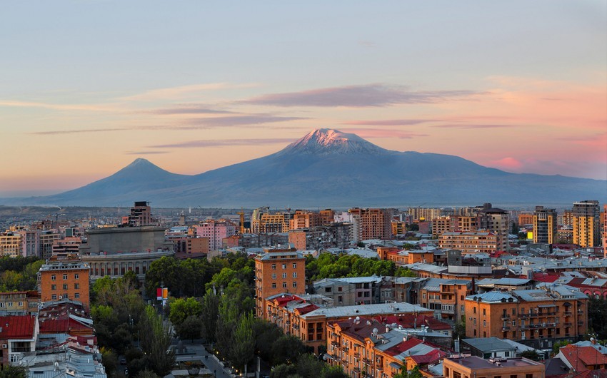 Int'l study: Yerevan lags behind Baku in several economic indicators