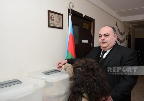 Фуад Алиев поздравил Ильхама Алиева с победой на выборах