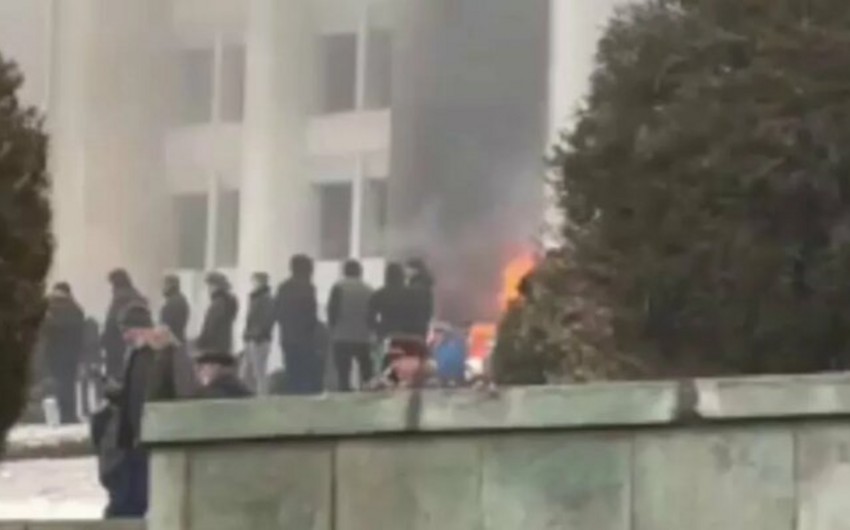 Building of Kazakh presidential residence on fire in Almaty