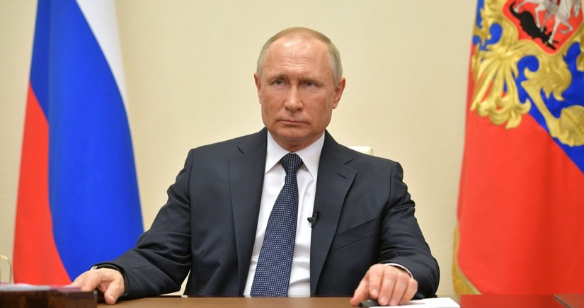 Putin şuranın daimi üzvləri ilə Rusiyanın təhlükəsizliyini müzakirə edib