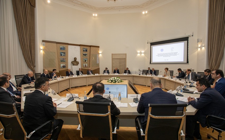 Azerbaijan’s Energy Ministry hosts meeting on use of renewable energy