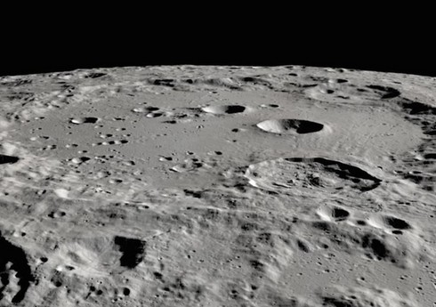 Глава NASA: Китай может заявить права на территории на Луне