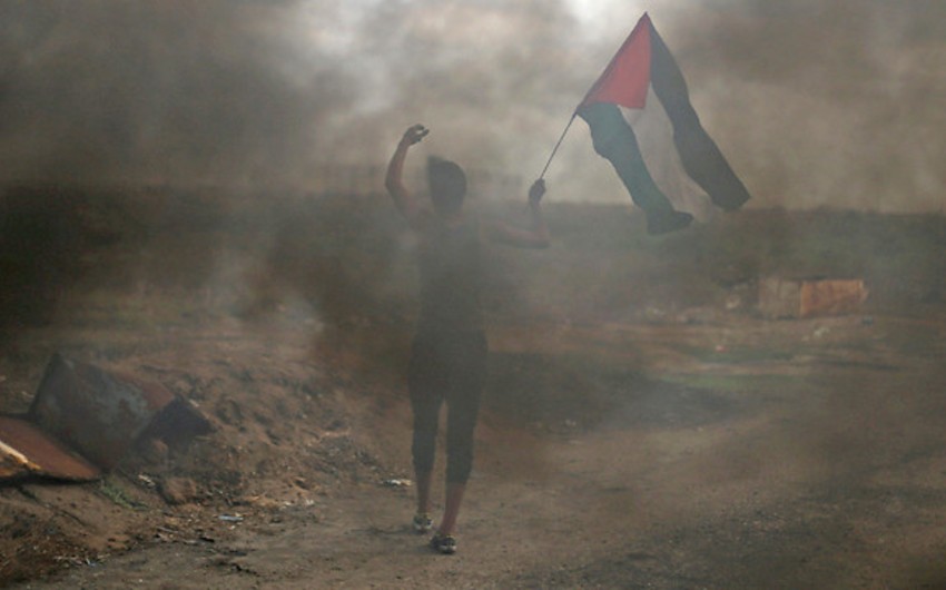 У сектора Газа в стычках с израильскими военными погиб 15-летний палестинец