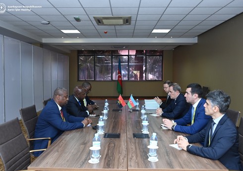 Главы МИД Азербайджана и Анголы обсудили перспективы развития сотрудничества
