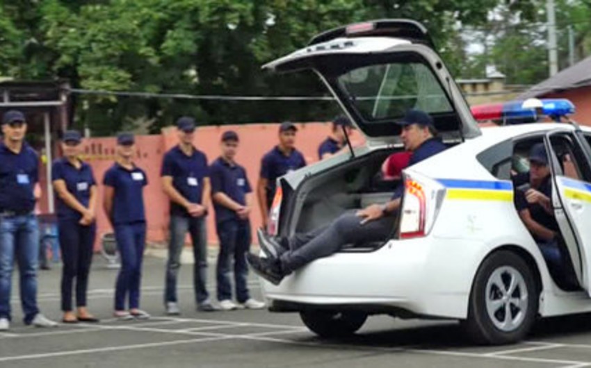 Saakaşvili polis avtomobilinin yük hissəsində olub - VİDEO