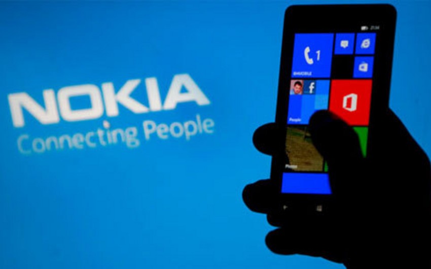 Nokia telefon bazarına geri qayıdır